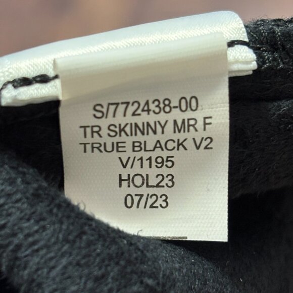 NEW GAP Mid Rise Vegan Leather True Skinny Pants in Black SZ 6 TALL - Picture 8 of 10